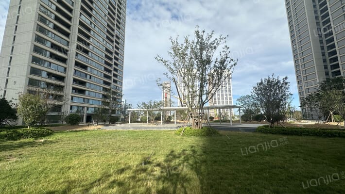 融创中心融耀外景图