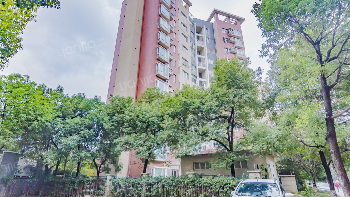 香江花城桃李苑外景图