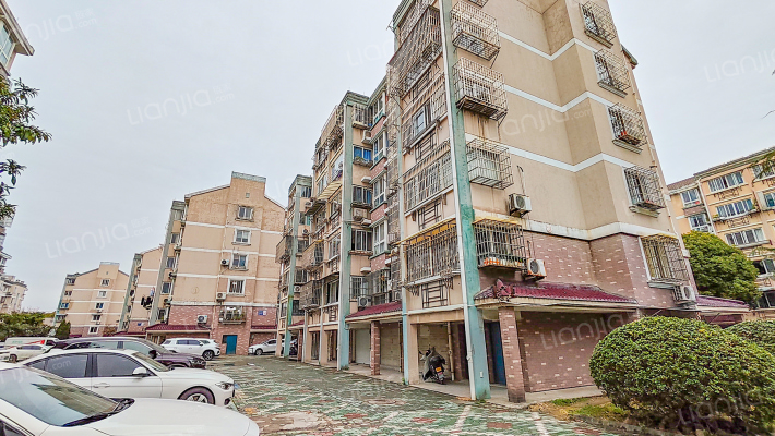 嘉辰花苑西区外景图