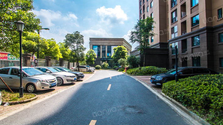 上海新城尚上城房价怎么样新城尚上城房源户型图小区车位交通地址详情