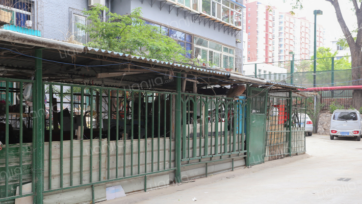 铁路党校外景图