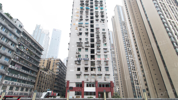 凯旋银行大厦外景图