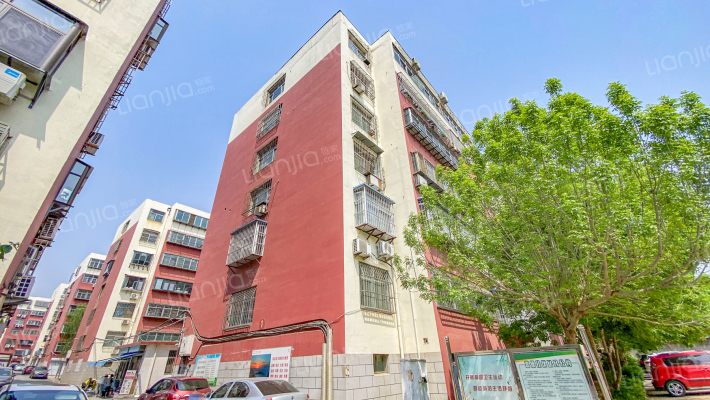 国泰山庄外景图