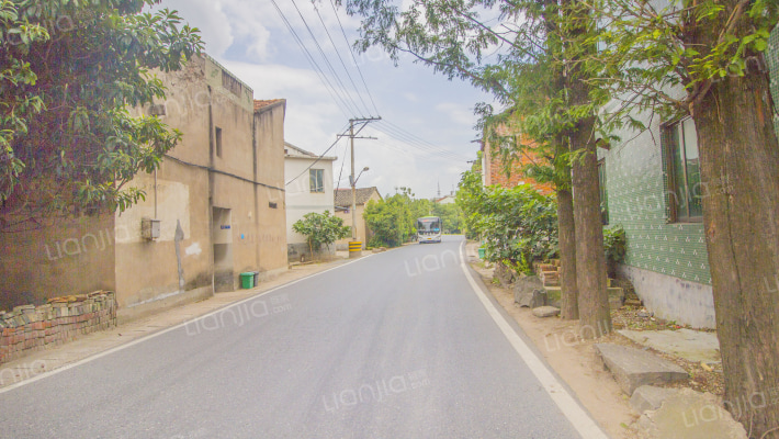 红联村江边片外景图