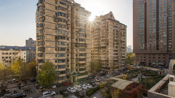 建功南里外景图