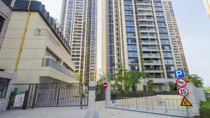 全盛紫悦龙庭外景图