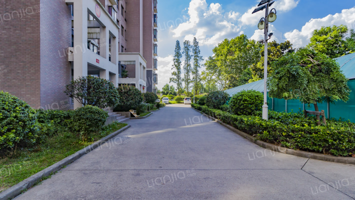 南空江滨公寓外景图