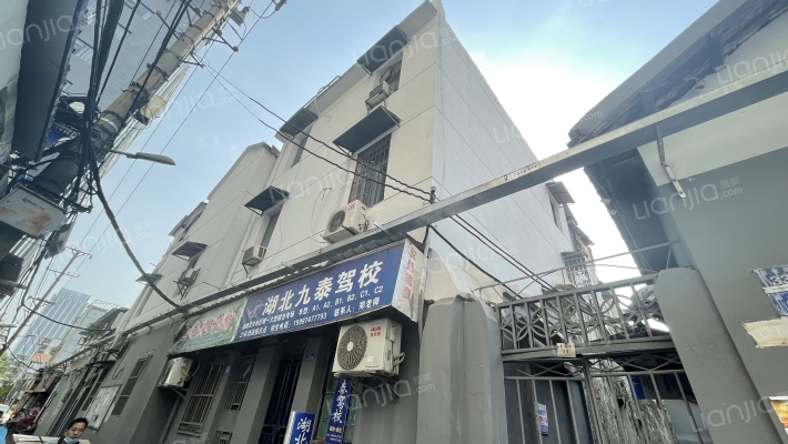 后长街32号外景图