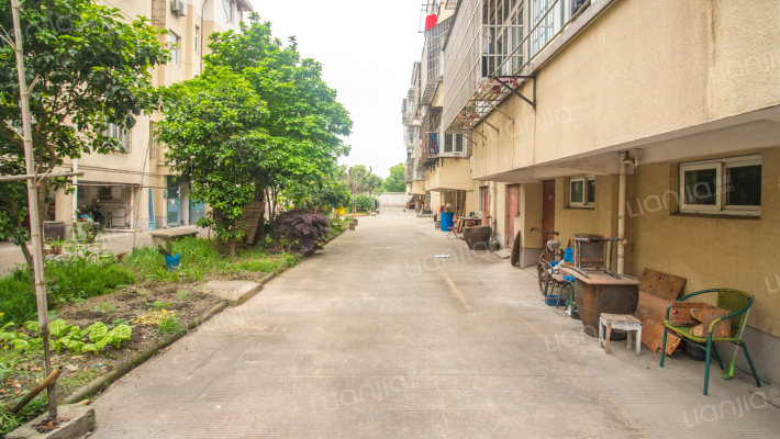 养志新村外景图