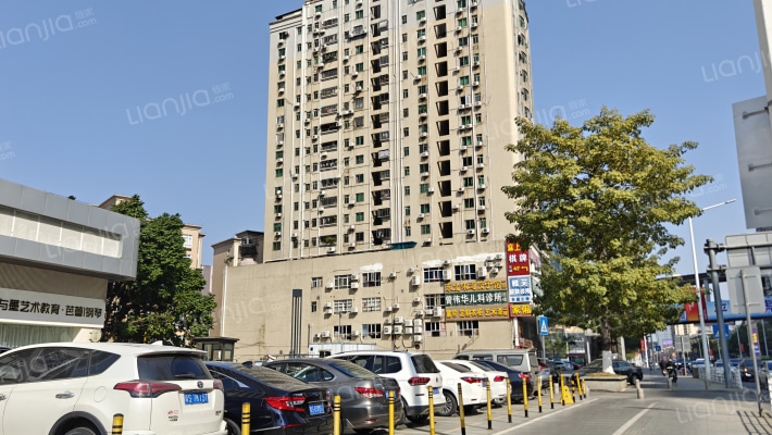 达成大厦外景图