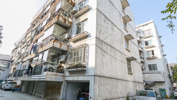 润发公寓外景图