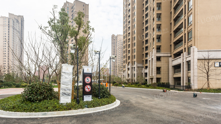 天城花园外景图