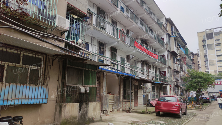 冶金104街坊外景图