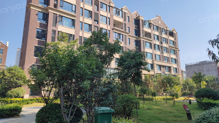 西城华府外景图