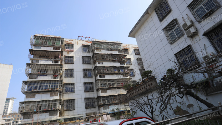 颍州中路中行家属院外景图