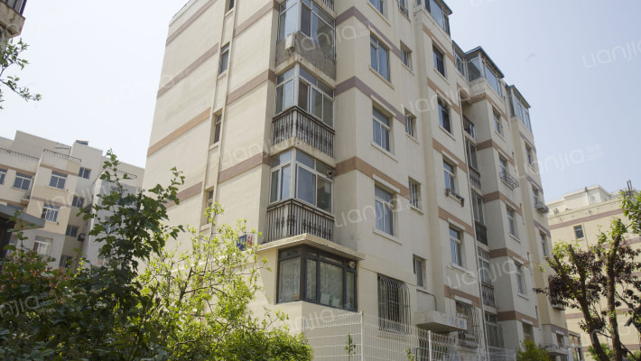 亲亲阳光外景图