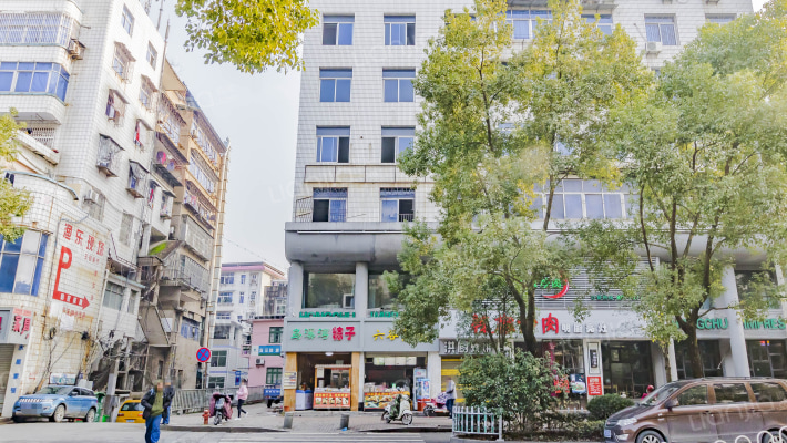 小洪厨明厨亮灶外景图