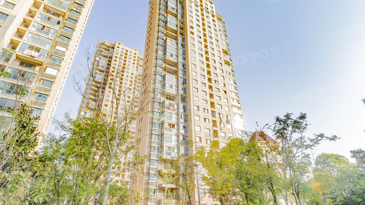 富兴国际半岛外景图