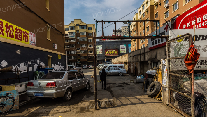 银松小区外景图