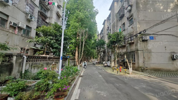 安庆师范学院外景图