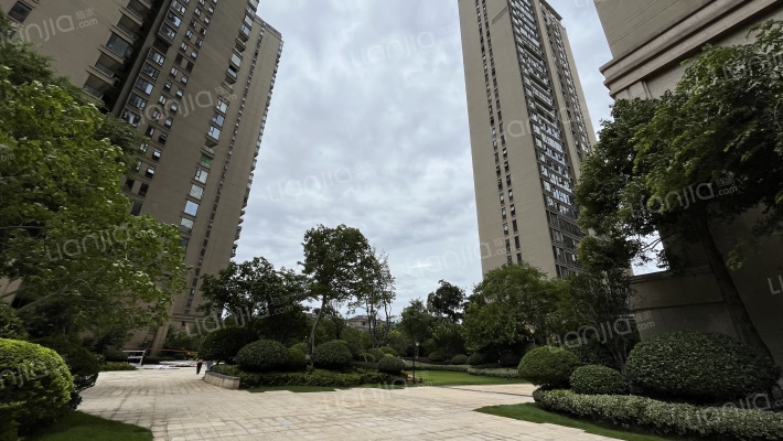 中建江山壹号外景图