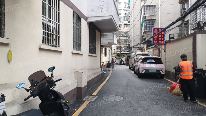 华宫巷42号外景图