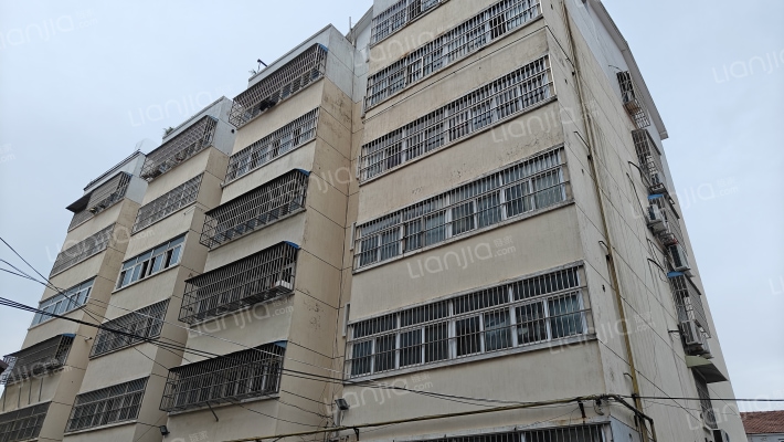 宏华小区外景图