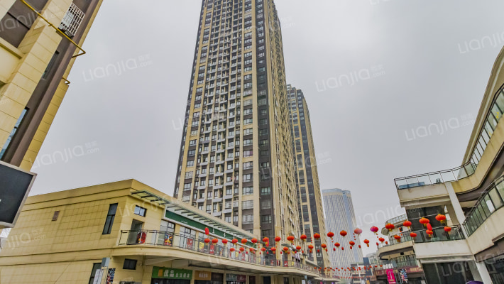 蓝光时代红街外景图