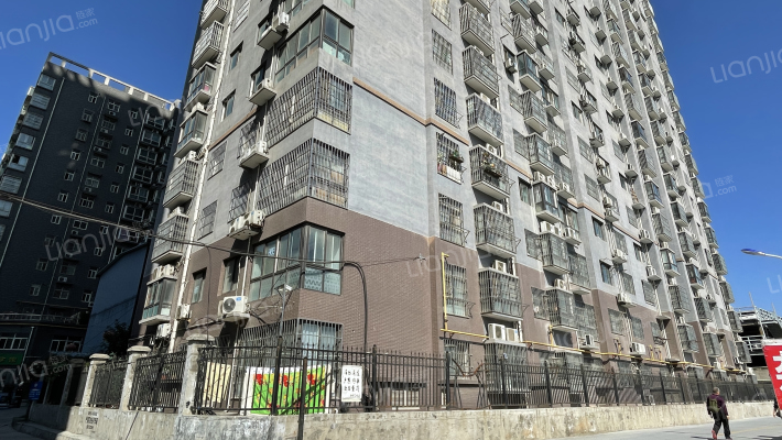 沙二组小区B栋外景图