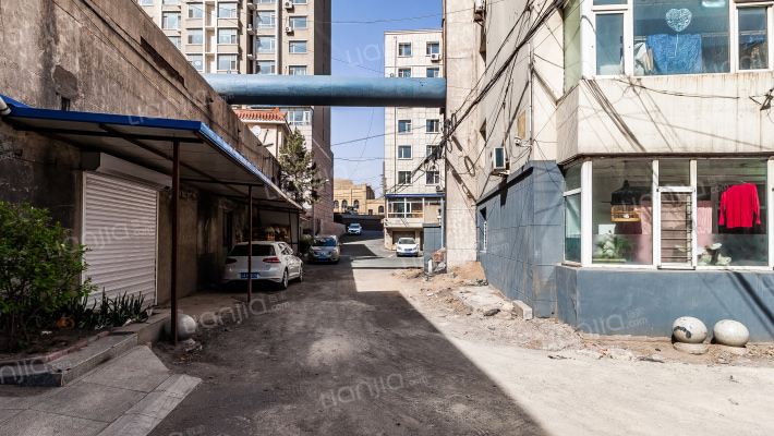 森警小区外景图