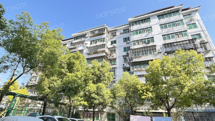 春苑小区外景图