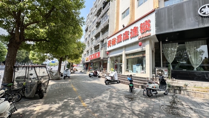 建国路214号外景图