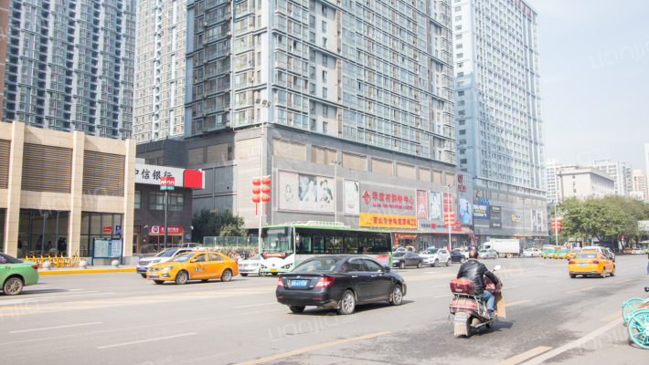 李家村万达广场外景图