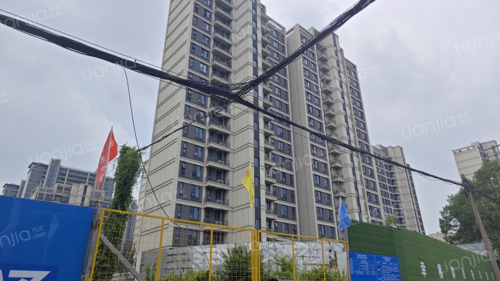 万科·保利·滨河湾花园外景图