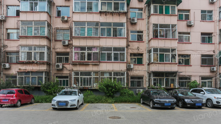 山西省交通干部学校宿舍区外景图