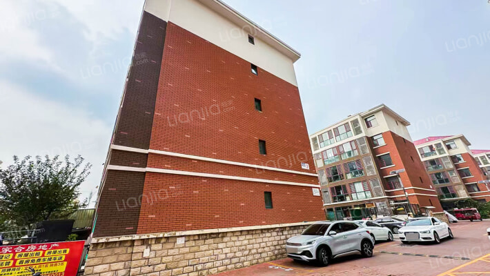 花香漫城外景图