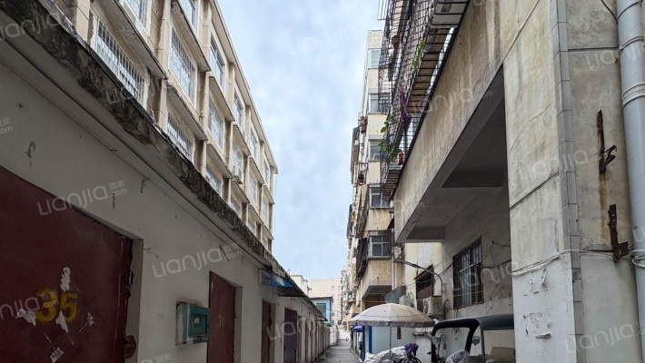 盐业小区外景图