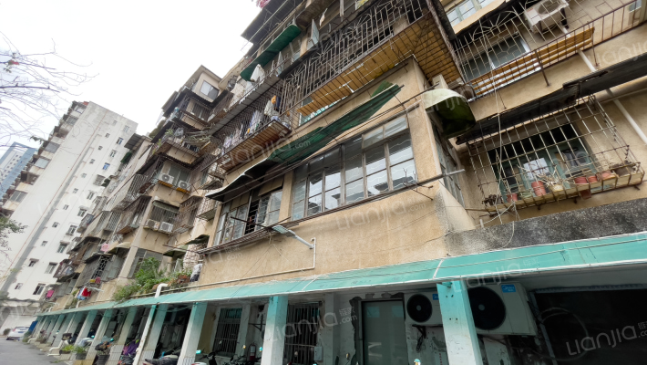 南宁市经济委员会生活小区外景图