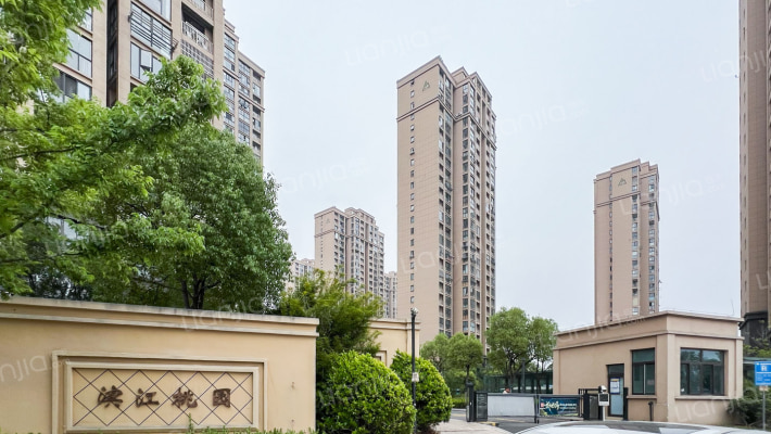 滨江桃园外景图