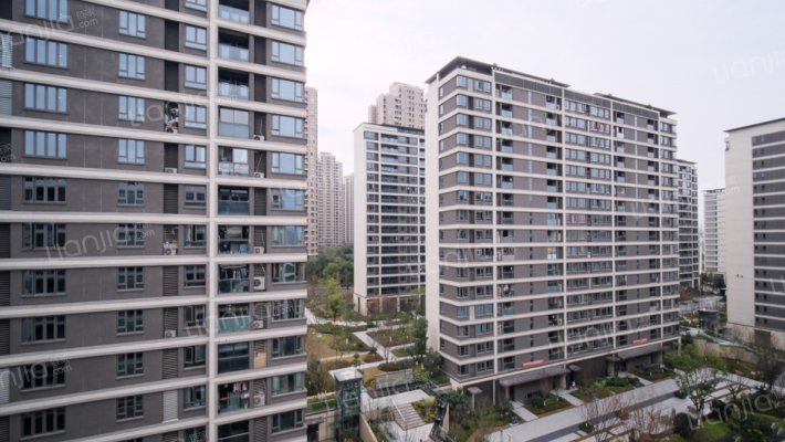 两江曲院风荷泊月邸外景图