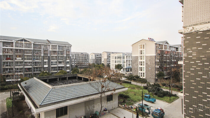 龙湖新村外景图