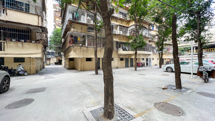 警官公寓（西洪路）外景图