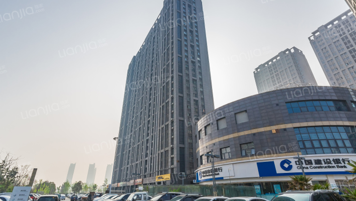 高铁时代广场外景图