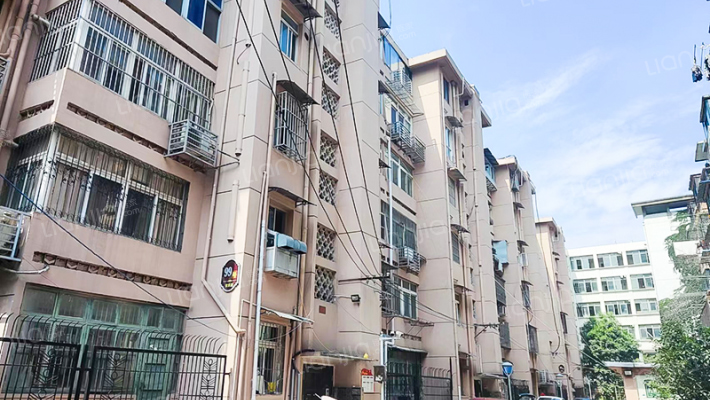 安庆路99号外景图