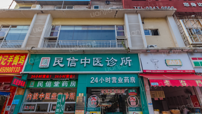 张家边中心市场外景图