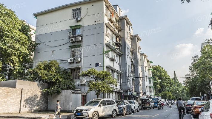 大学路110号外景图