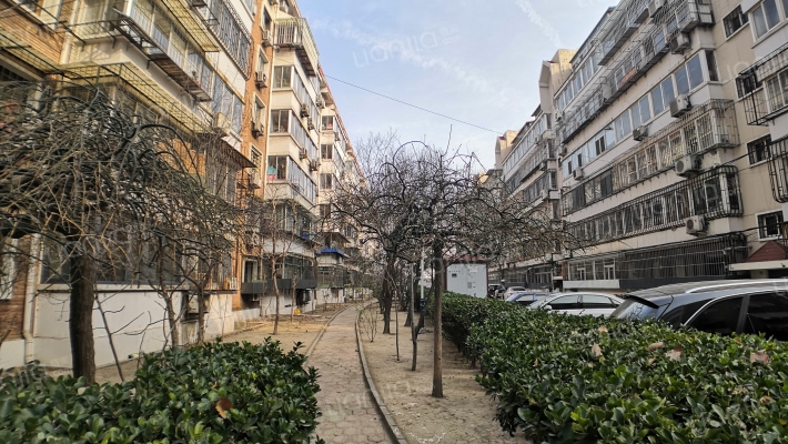 宾馆温泉公寓外景图