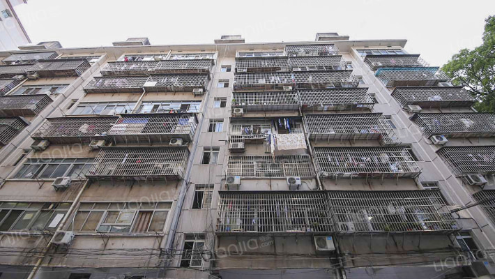 通程宿舍外景图