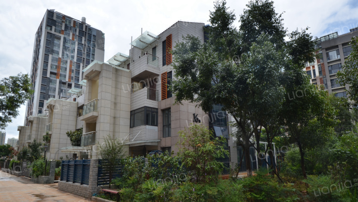 半山七哩溪外景图