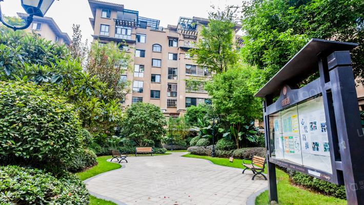 金科中央公园城（璧山）7号8号门外景图